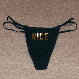 NWT VS PINK NICE Double Strap V-String Panties M